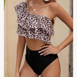 NWT Vimpunec From Amazon 2 Piece One Shoulder Leopard Print Swim Set XL